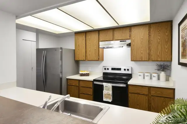 Spacious galley kitchen.
