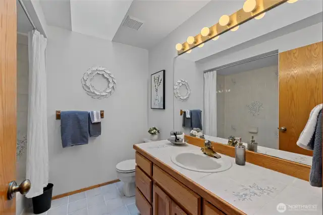 Full Guest Bath