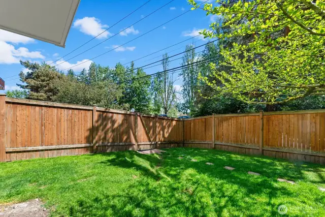 Fenced Community Yard perfect for pet lovers