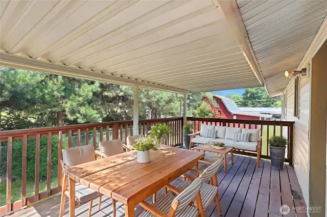 Virtually staged deck