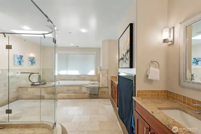 Master Suite Bath