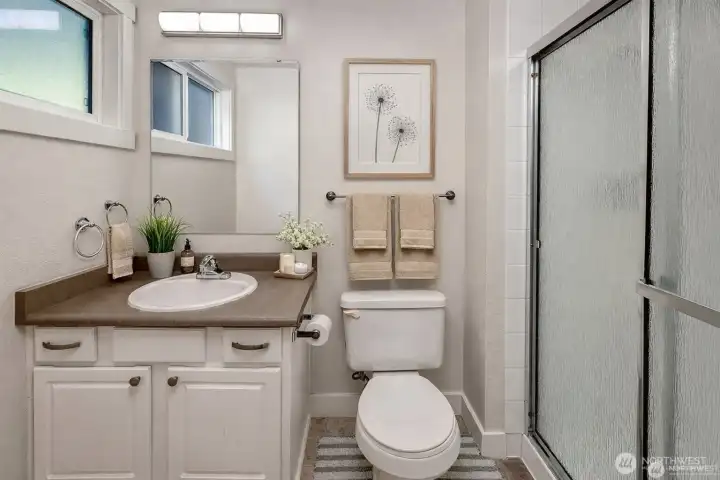 Virtually Staged bath 2