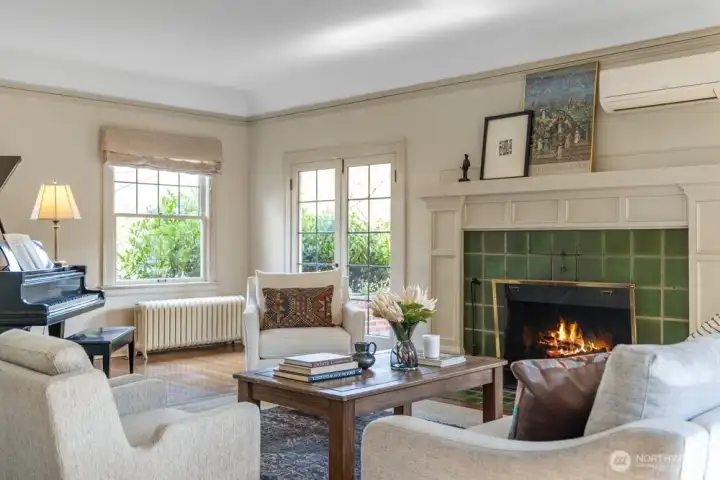 Relax in front of the fire with a good book and a glass of wine