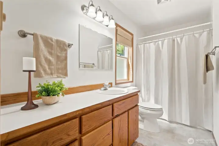 GUEST HOUSE - bathroom