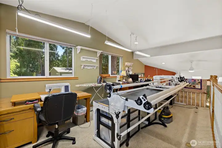 Large Loft Space Large Loft Space