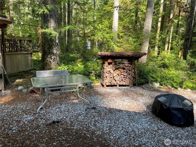 Expansive greenbelt in back for privacy!