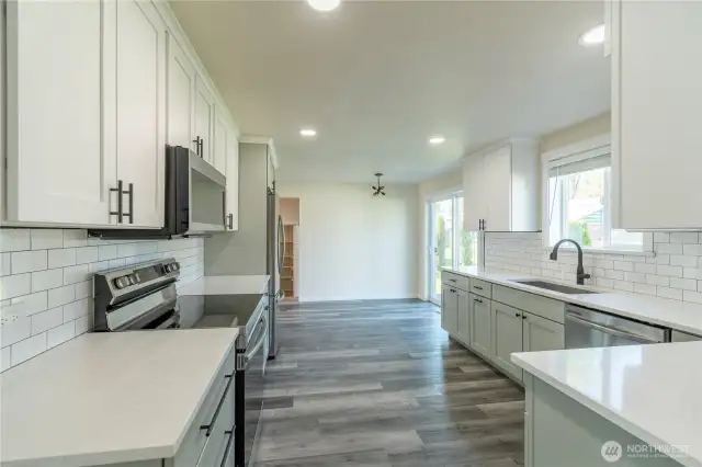 Good size kitchen.