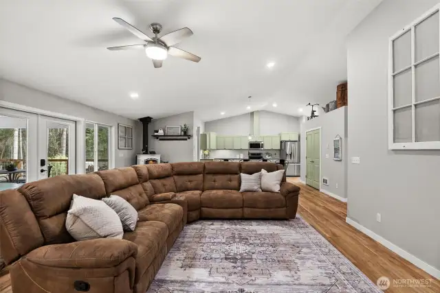 You'll appreciate the ceiling fan, offering a refreshing breeze during the warm summer months.