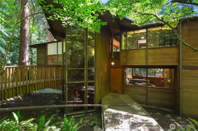 A Jerry Gropp designed home awarded Seattle Times Home of the Month in 1967.
