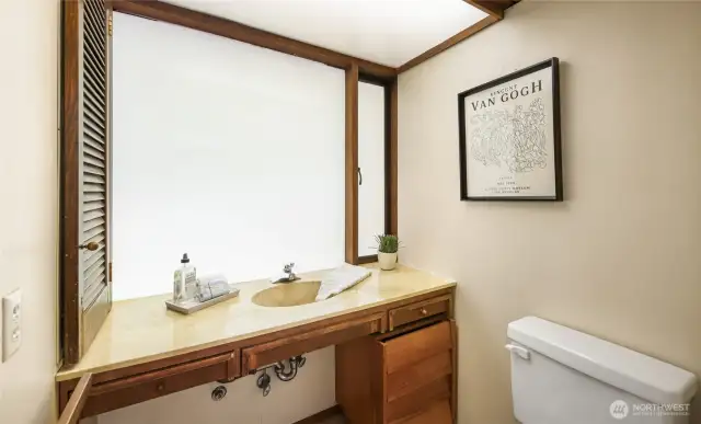 The half bath on the upper level.