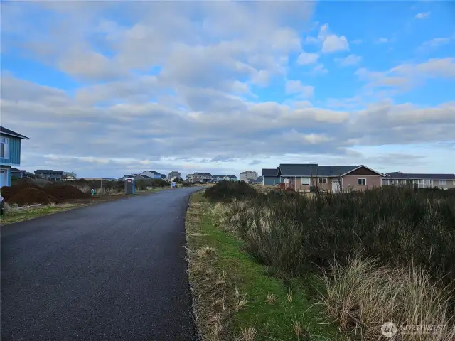 Neighborhood view to West.