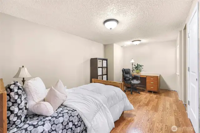 4th bedroom.