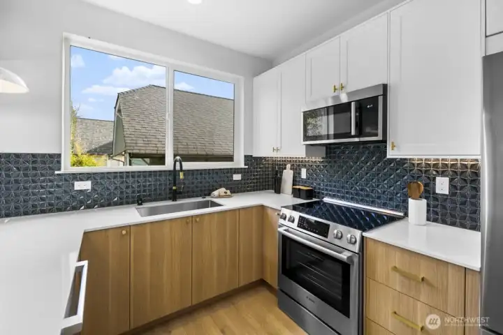 Photos are of model home 322B. Layout and finishes may vary.