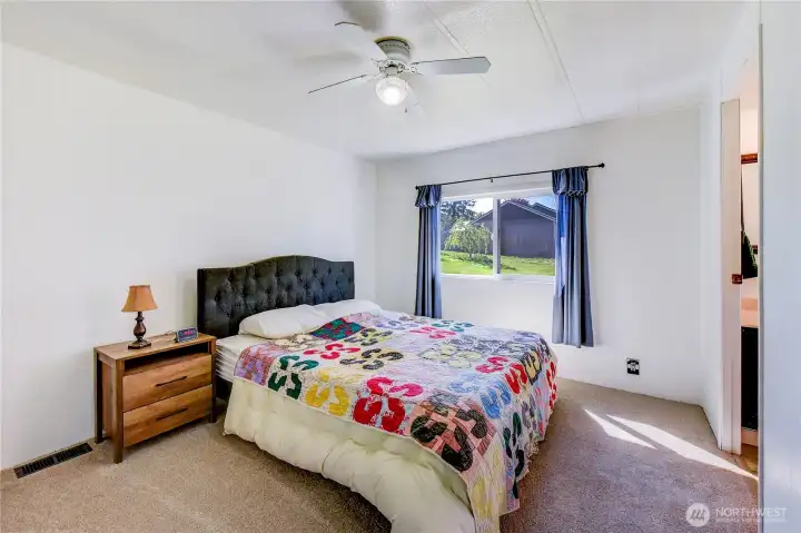 Back bedroom