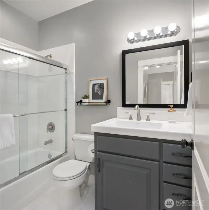 Bathroom for Den/4th BR