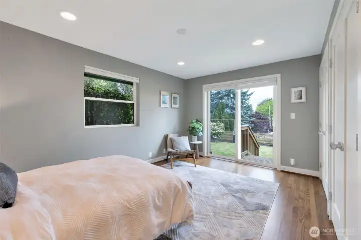 Second bedroom with sliding door to backyard Second bedroom with sliding door to backyard