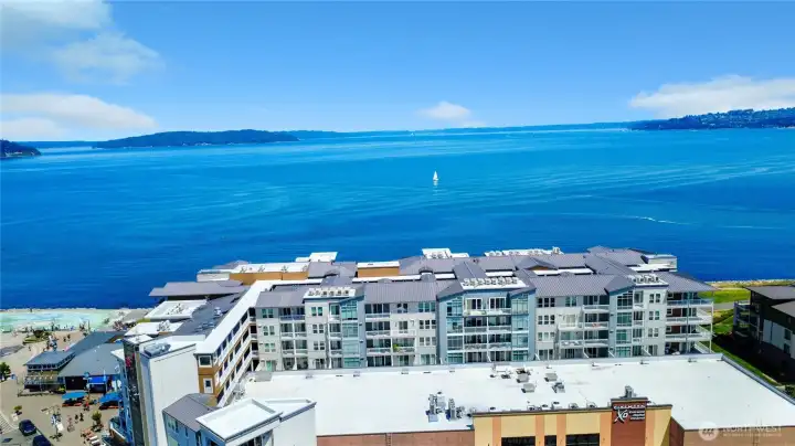 The beautiful Puget Sound. That Blue!! The beautiful Puget Sound. That Blue!!