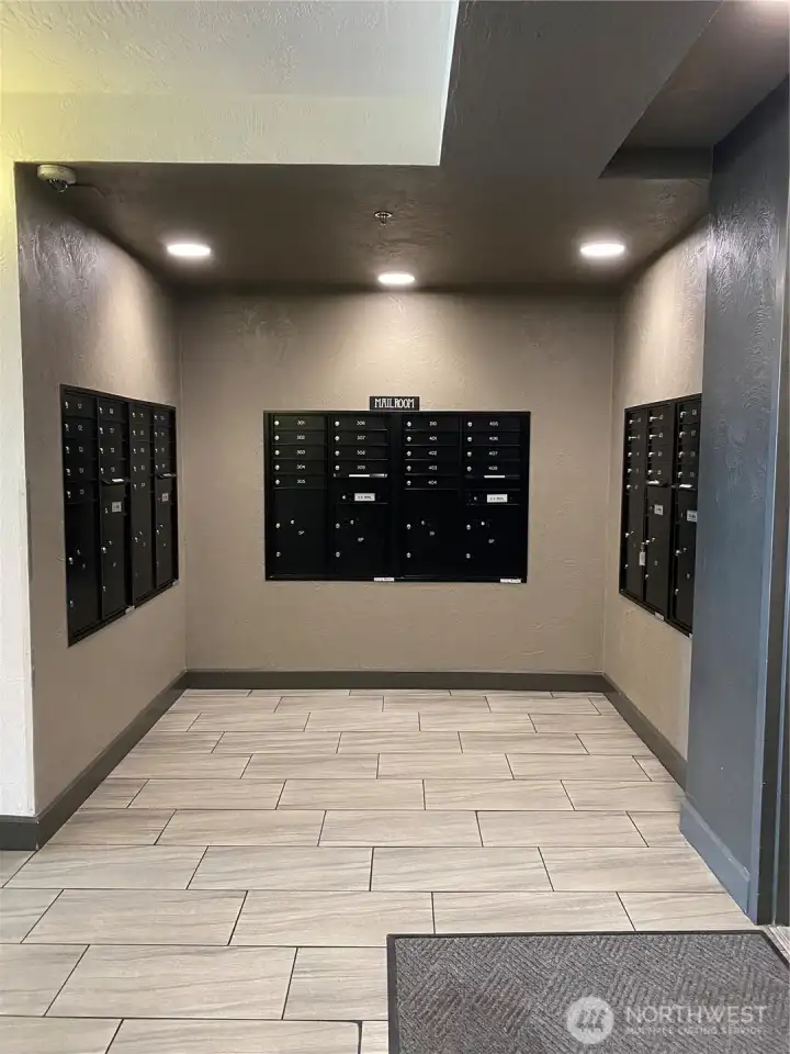 Indoor, locked mailboxes Indoor, locked mailboxes