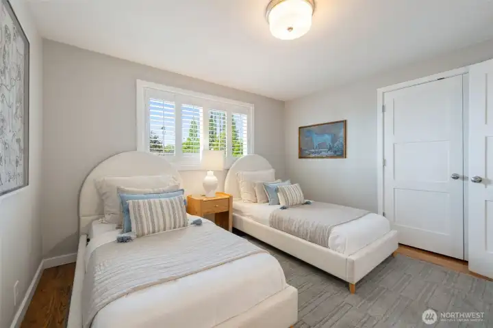 1st guest suite on the main floor. 1st guest suite on the main floor.