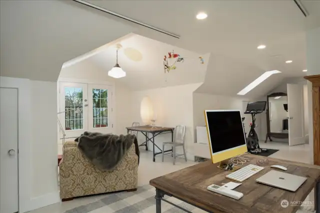 2nd Floor - Skylights & windows create great office & exercise spaces