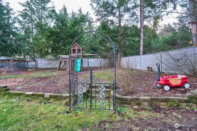 Front yard play area - fully fenced.