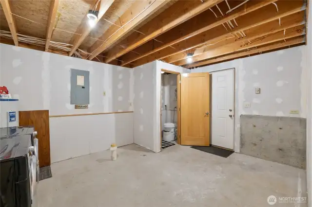 Lower level and composting toilet room