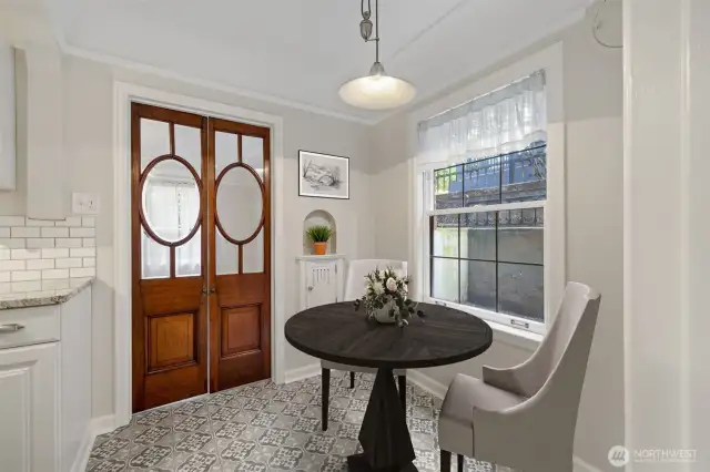Same photo with virtual staging