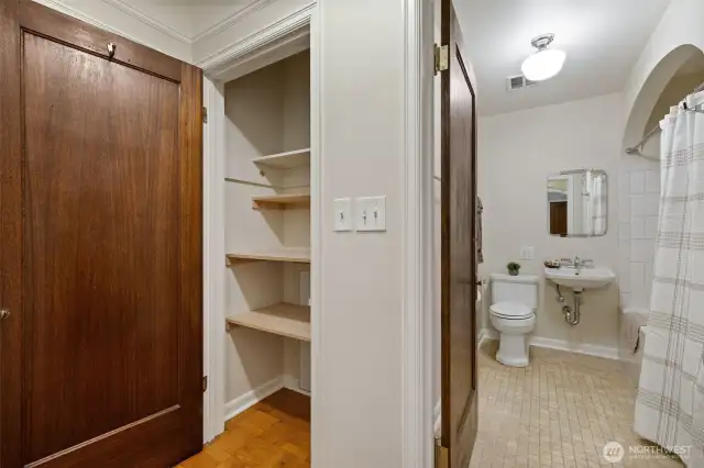 Hallway closet has hook-ups for washer/dryer