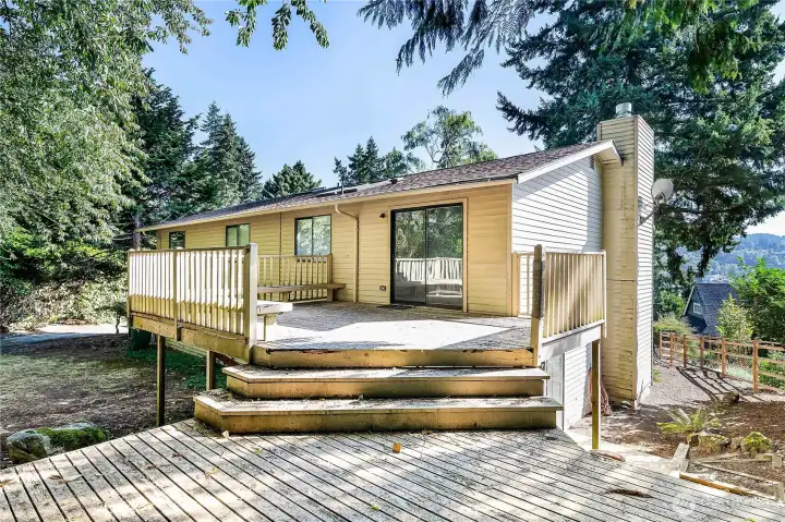 Deck from SW corner of Lot