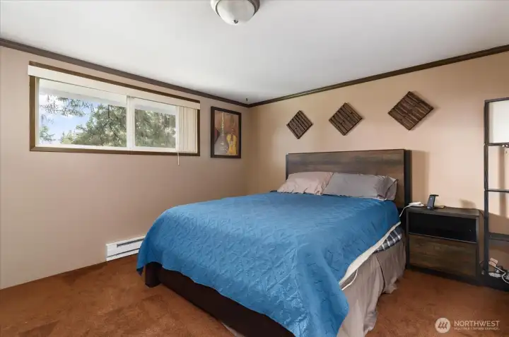 2nd bedroom upstairs has single closet.