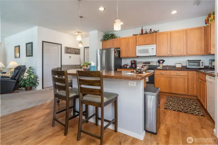 Large kitchen island with pull out drawers