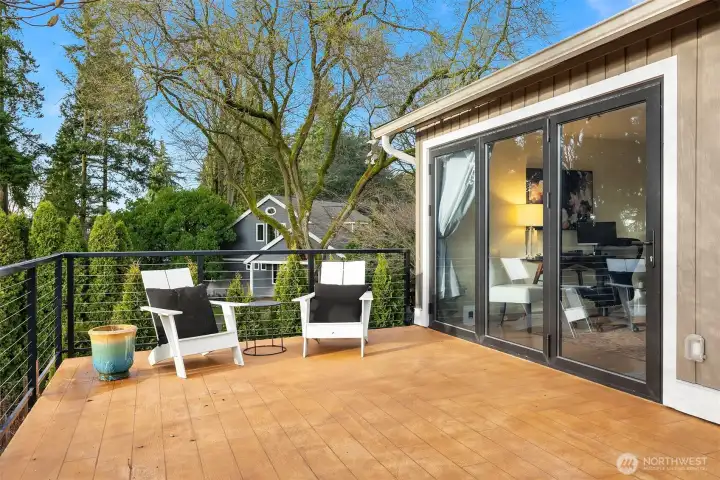 Sitting area outside current office/future Owner's Suite.