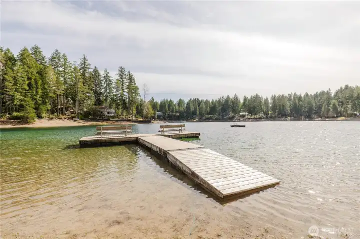 Community Park with access to Maggie Lake