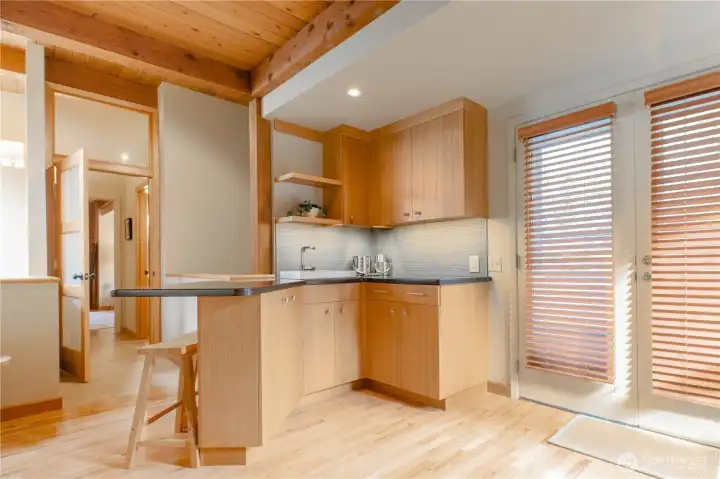 Second floor wet bar