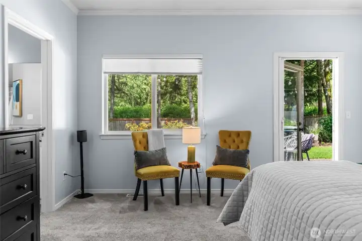 door to back patio in primary bedroom