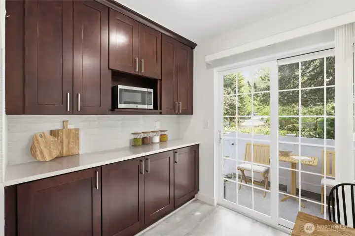 Kitchen w/ breakfast nook (virtually staged)