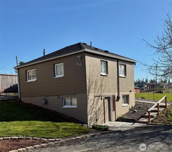 1 Bedroom, 1 bath separate unit