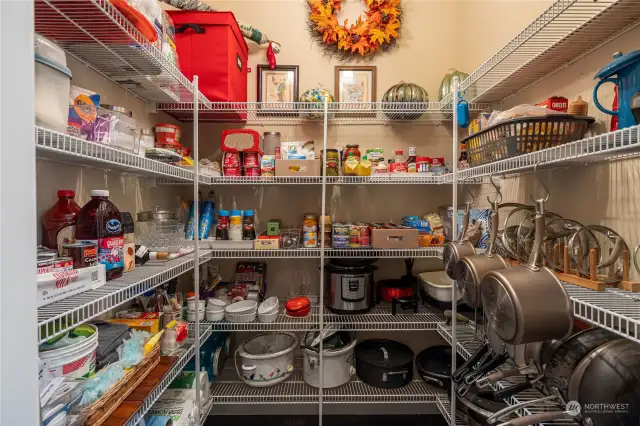 With a walk-in pantry this big you have room for all your ingredients so you do not have to worry to run out of anything. The light is triggered by a motion sensor so no need to worry about turning on or off the lights when you have your hands full.