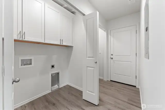 (Photos are renderings and may contain upgrades or furnishings not included in base price.)