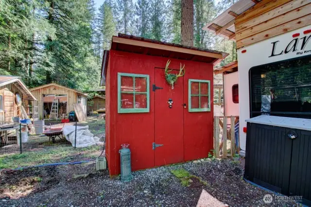 Shed for storage adds to this lot