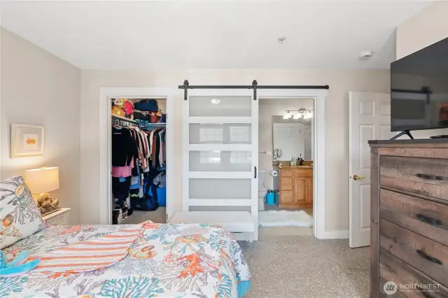 Walk in closet to the left