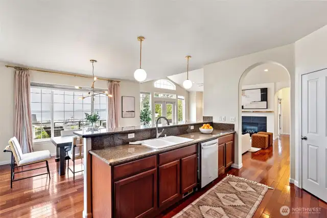Kitchen island faces the Sound!