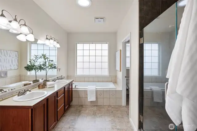 Lux primary bath