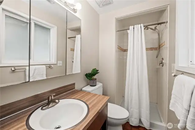 Primary En Suite