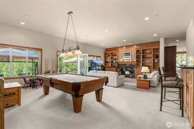 Escape to the oversized family room. This room provides the perfect space for both leisure & entertainment.