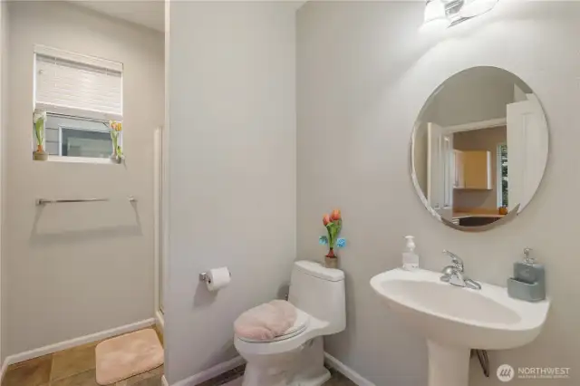Main level cloak room