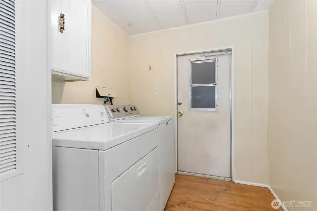 Utility Room side entrance