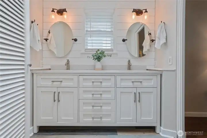 Private bath area off of Primary