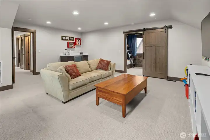 Bonus Room with Wet Bar / Bunk Room
