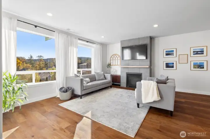 Living room offers beautiful territorial view